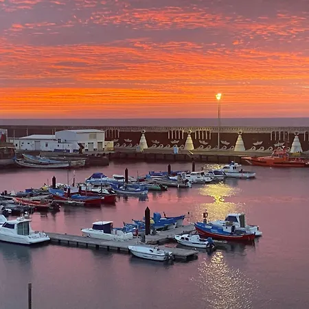Marina View *